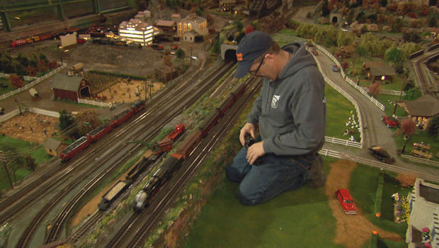 roadside-america-richard-peiffer-makes-sure-trains-run-on-time-620.jpg 
