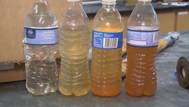 flint-water-crisis-water-samples-620.jpg 