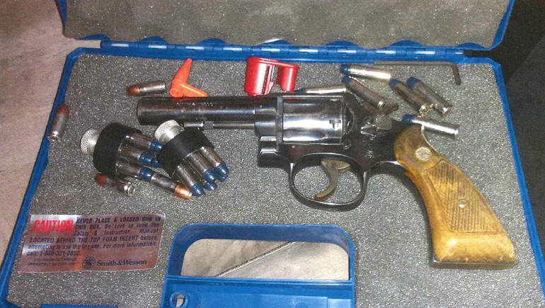 heather-gilhuley-gunpic.jpg 