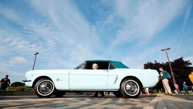 ford mustang 