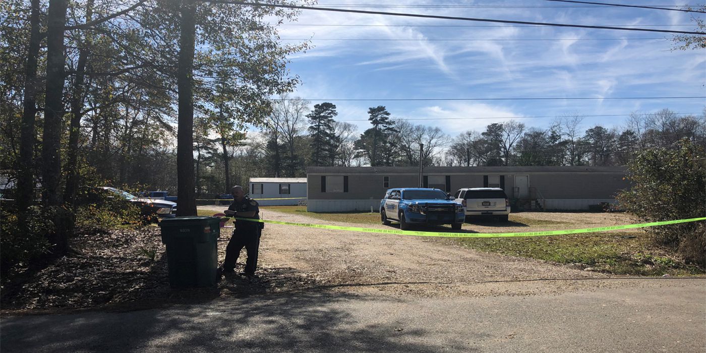 Detective are at the scene in Livingston Parish, where three people were killed in a shooting Saturday morning. (Source: WAFB)