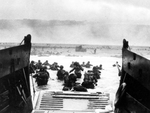 DDay_troopsashore_AP.jpg 