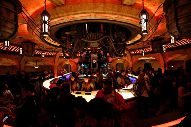 Oga's Cantina: Star Wars Bar In Disney World Galaxy's Edge - Smart