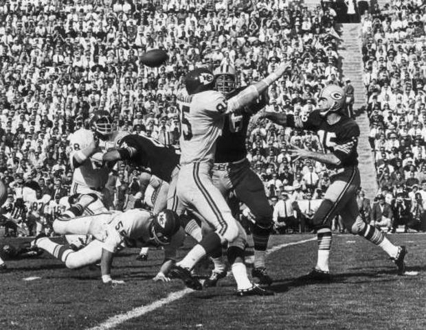 Legendary quarterback Bart Starr dead at 85