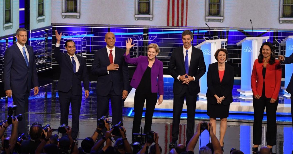 (L-R) US Representative for Ohio's 13th congressional district Tim Ryan