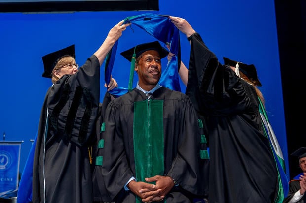 neomed-graduation-5-18-2019-308.jpg 