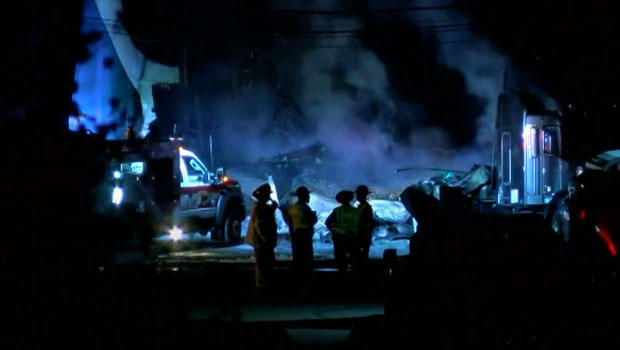 smoldering-toledo-plane-crash-wreckage-091119.jpg 