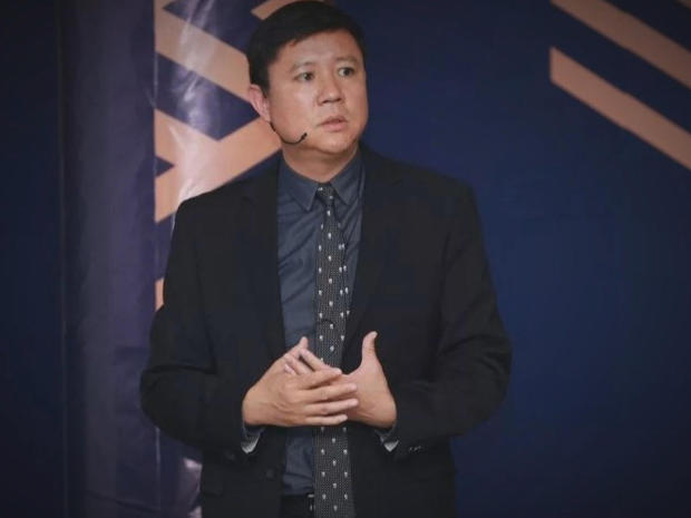 former-university-of-illinois-at-urbana-champaign-professor-gary-xu.jpg 