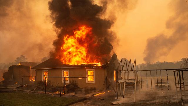 TOPSHOT-US-CALIFORNIA-FIRE 