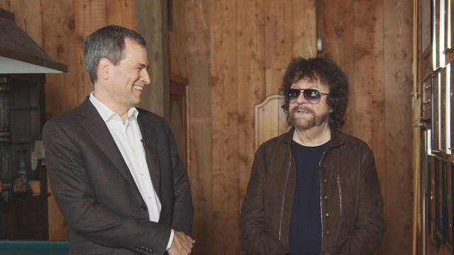 david-pogue-with-jeff-lynne-promo.jpg 