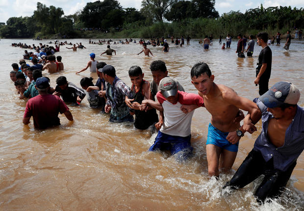 FILE PHOTO: Pictures of the Year: Caravans: the new face of migration 
