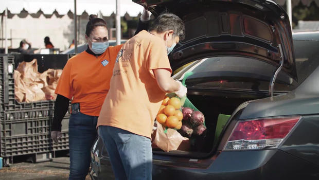 drive-thru-food-bank-620.jpg 