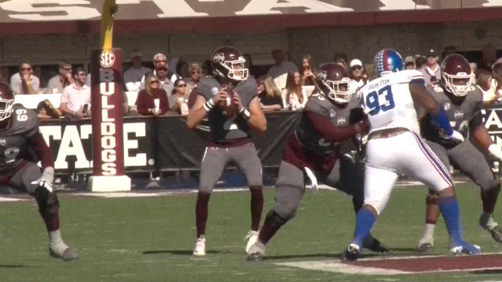 Rogers throws 5 TDs as Mississippi St. routs Tennessee St.