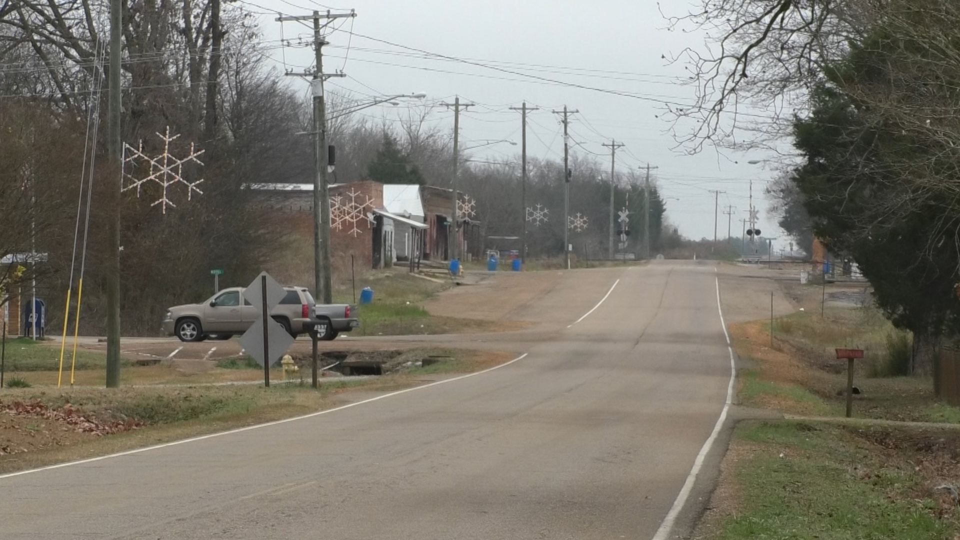 Town of Crawford cancels Christmas parade amid growing concern over spike in shootings - Vimarsana News