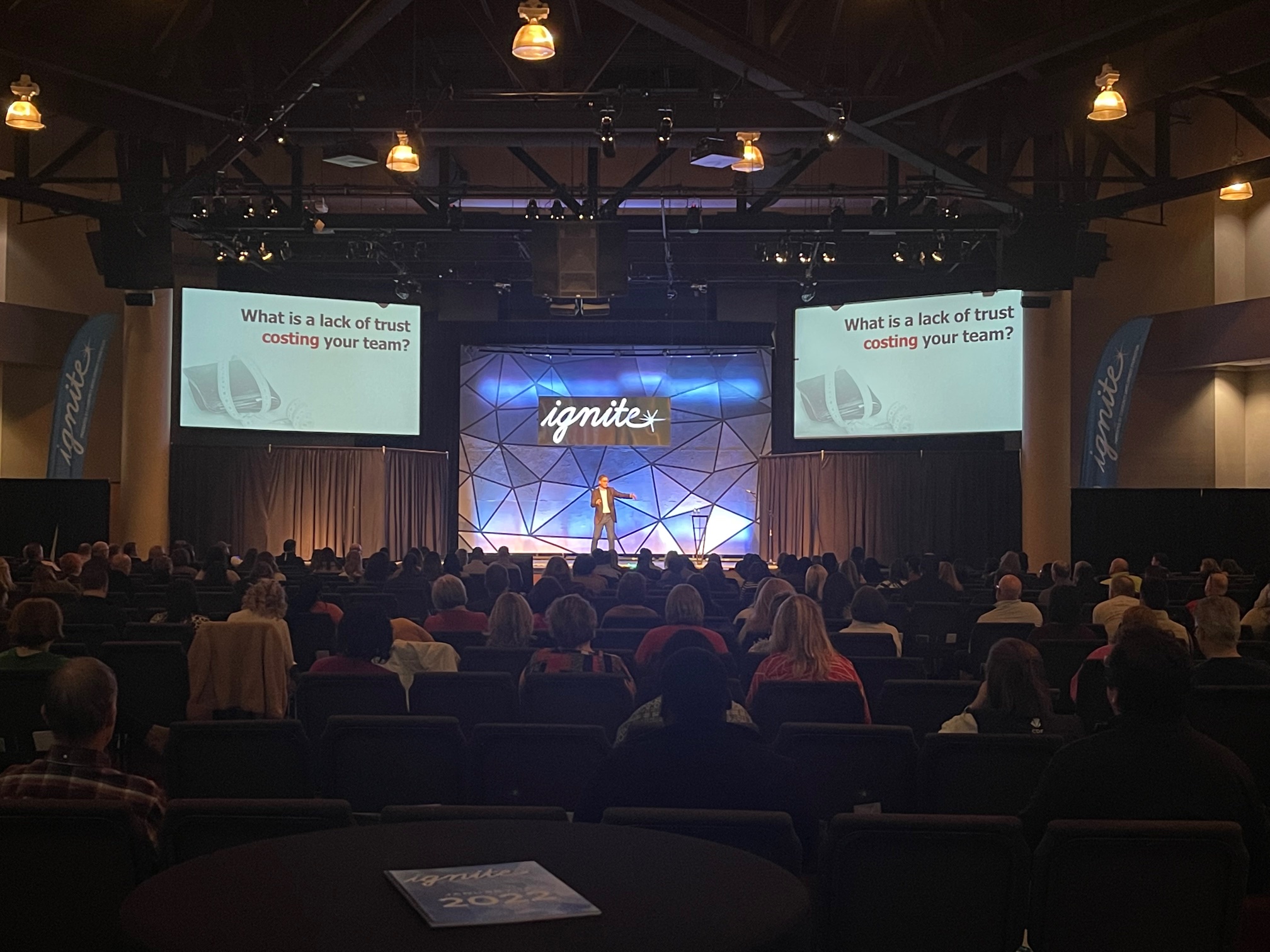 Professionals "ignite" their leadership skills during conference - Vimarsana News