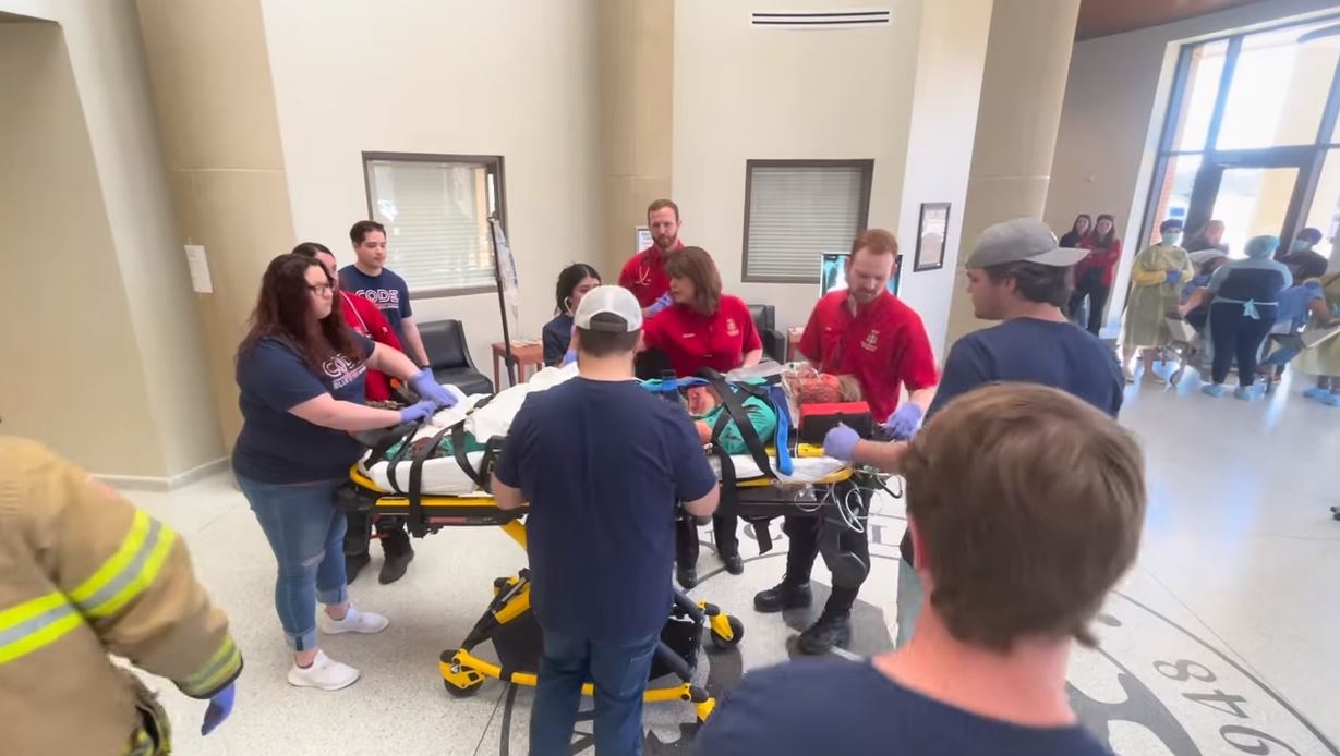 Students see real-life medical scenarios as part of "Code Blue and Red" drill - Vimarsana News