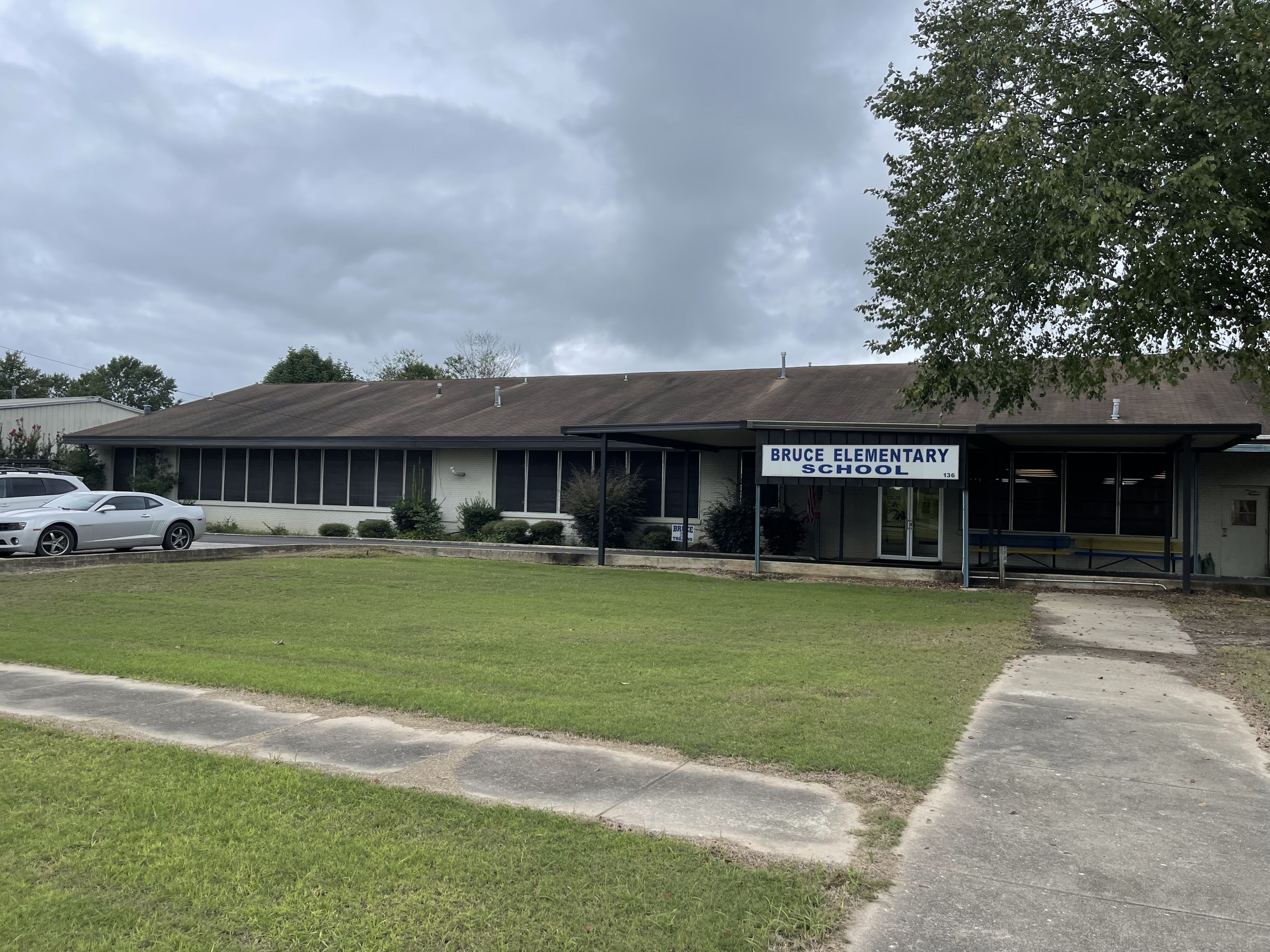 Calhoun County schools will soon have armed, School Resource Officers - Vimarsana News