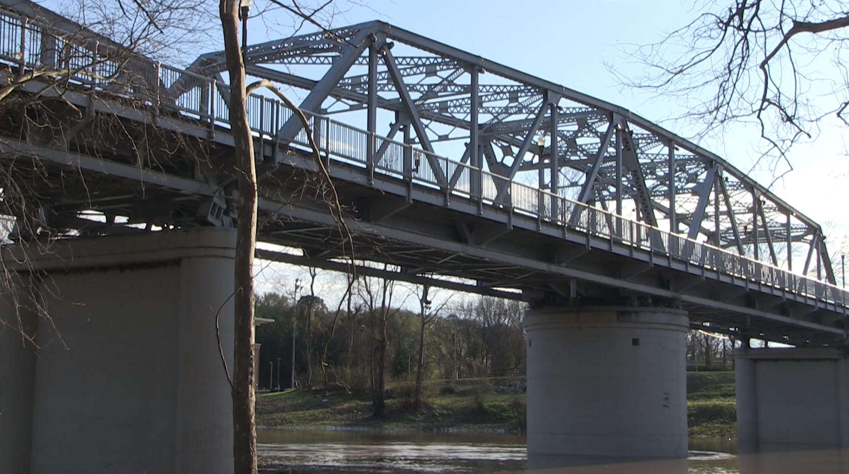 Work is underway on Old River Bridge in Columbus - Vimarsana News