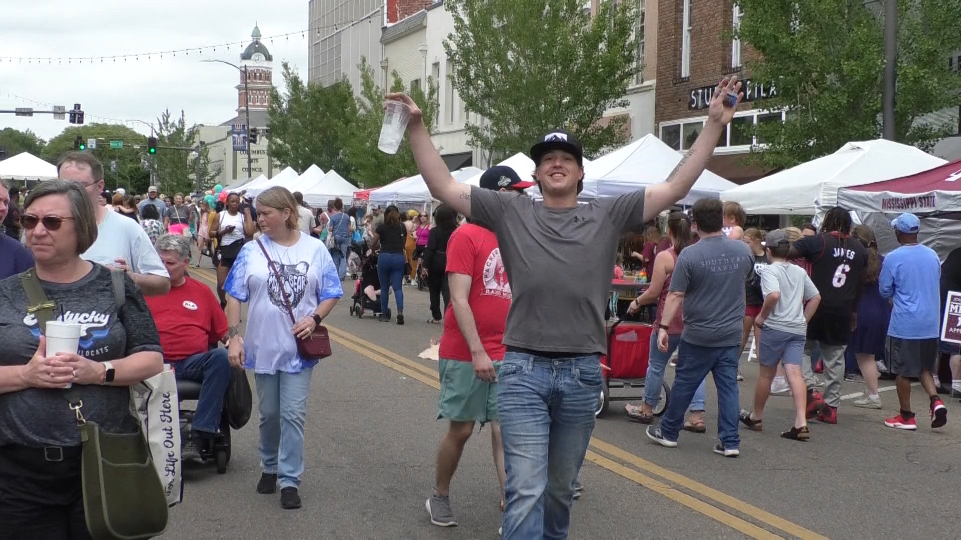 Thousands turn out for annual Market Street Festival