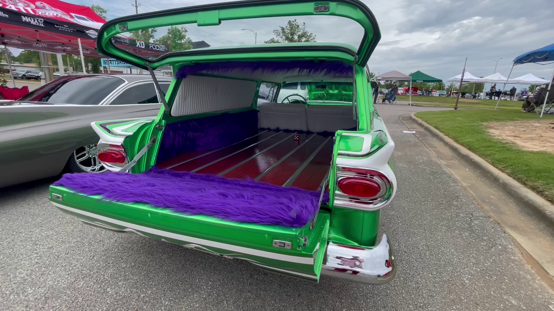 'Blue Suede Cruise' rolls into Tupelo with tons of unique vehicles - Vimarsana News