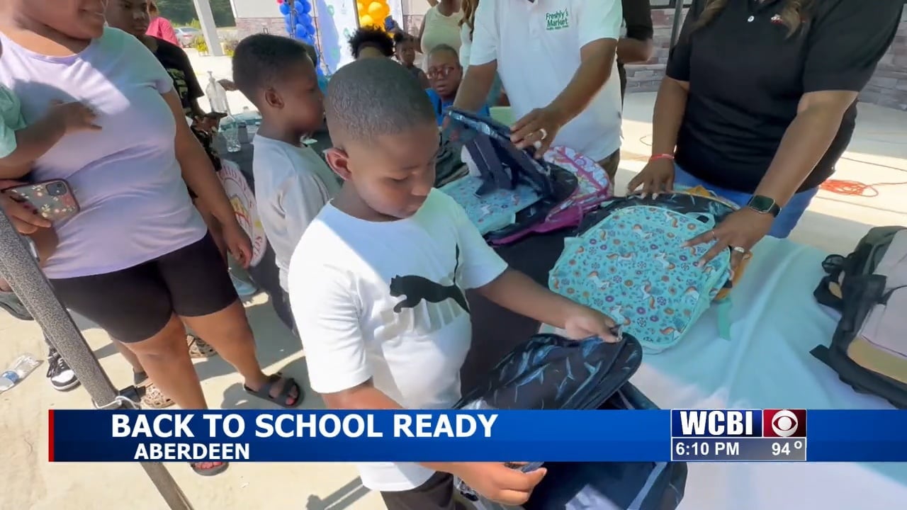 Local business help Monroe County students gear up to start back