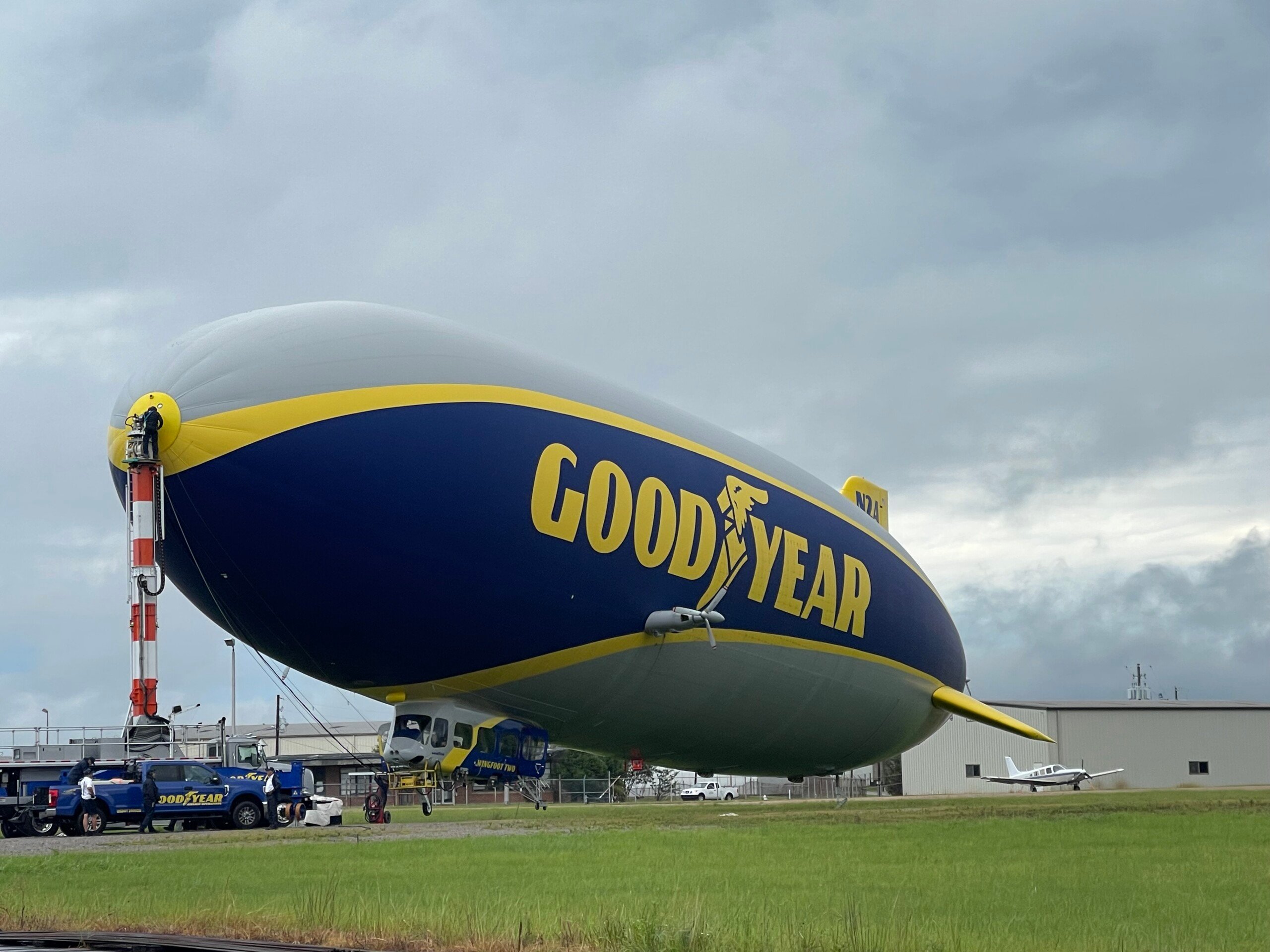 goodyear-gives-thanks-to-cooper-tire-employees-with-rides-on-iconic-blimp