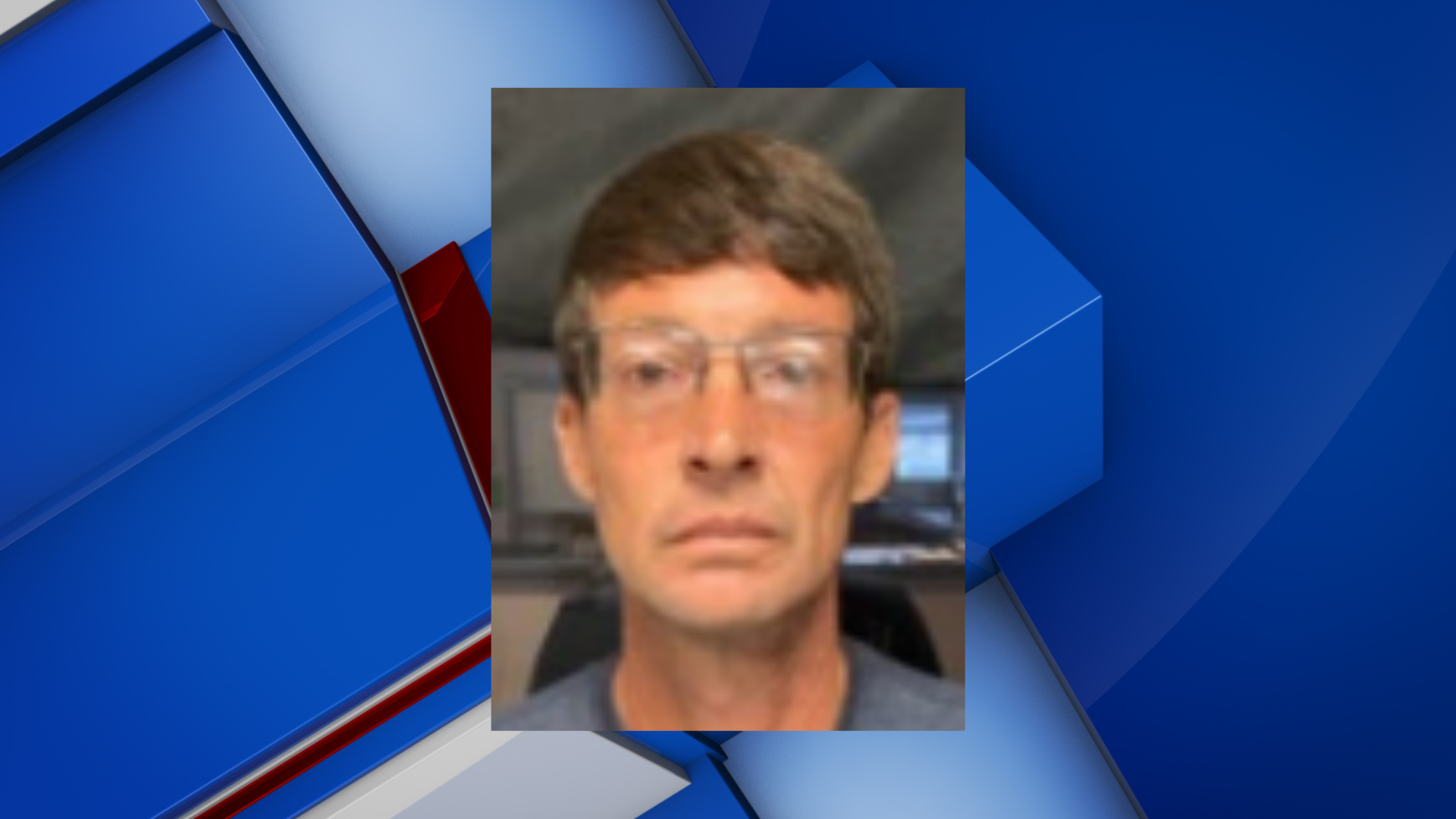 Man turns himself in to Lee County Jail for alleged child sex crimes