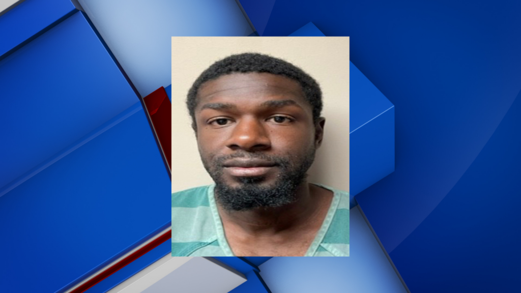Tupelo police arrest man after finding victim with stab wounds