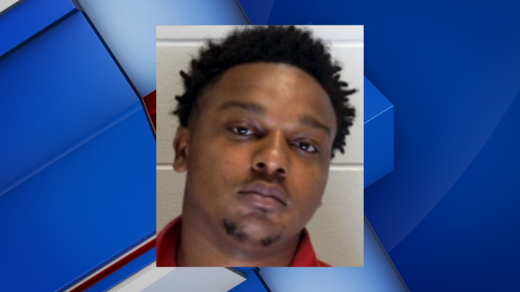 Man accused of murder faces domestic violence charge in Lowndes Co.