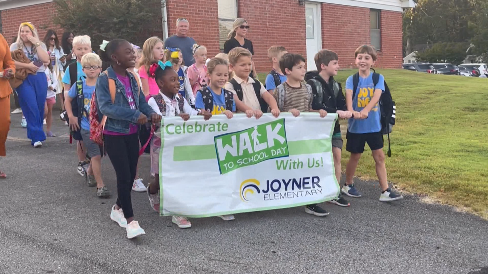 Joyner Elementary students get their steps in for Walk to School Day - Vimarsana News