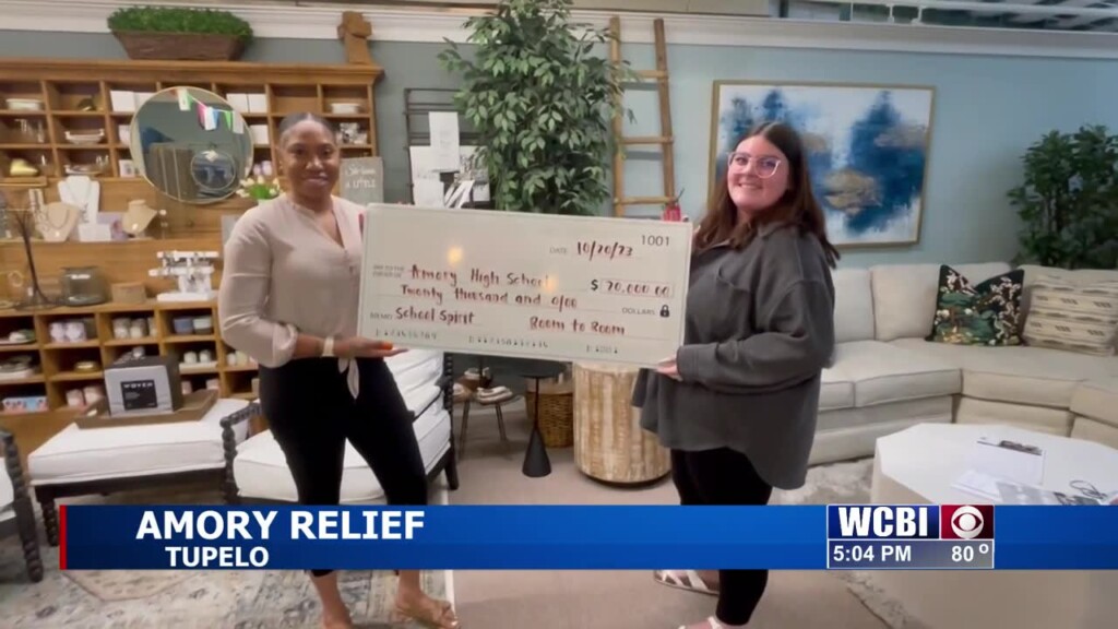 Well Known Tupelo Business Donates To Help Athletes At Amory High School