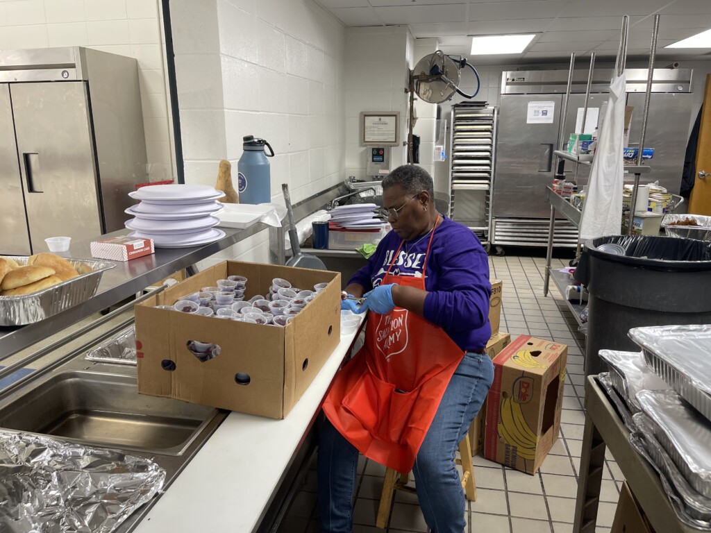 Tupelo Salvation Army volunteers prepare for Thanksgiving Day