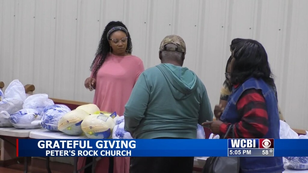 Peter's Rock Church Helps Feed Families For Thanksgiving