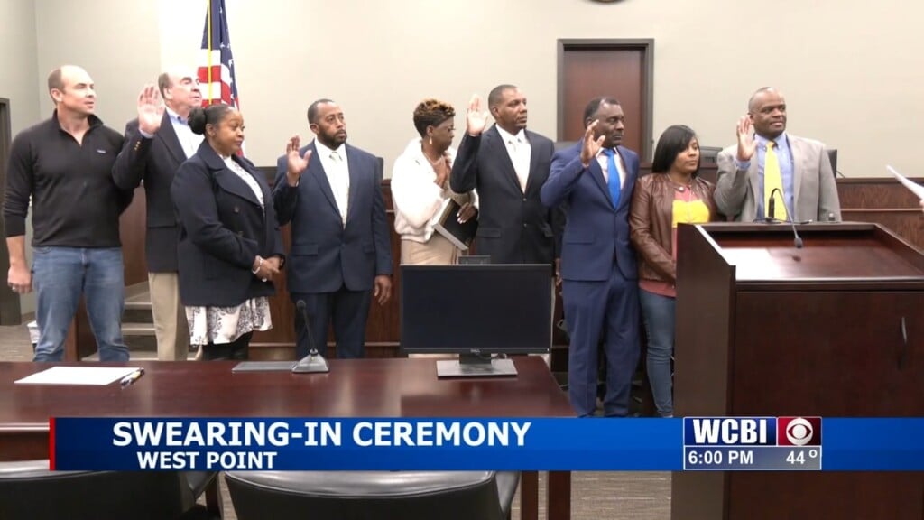 Clay County's Newly Elected Officials Are Sworn Into Office
