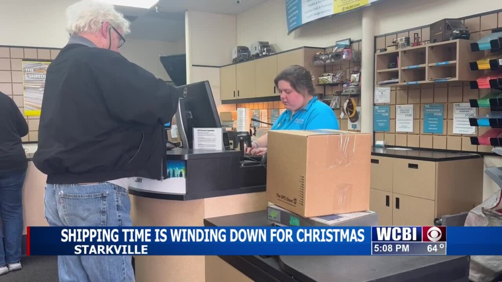 Countdown To Christmas: Clock Winds Down For Last Minute Shipping