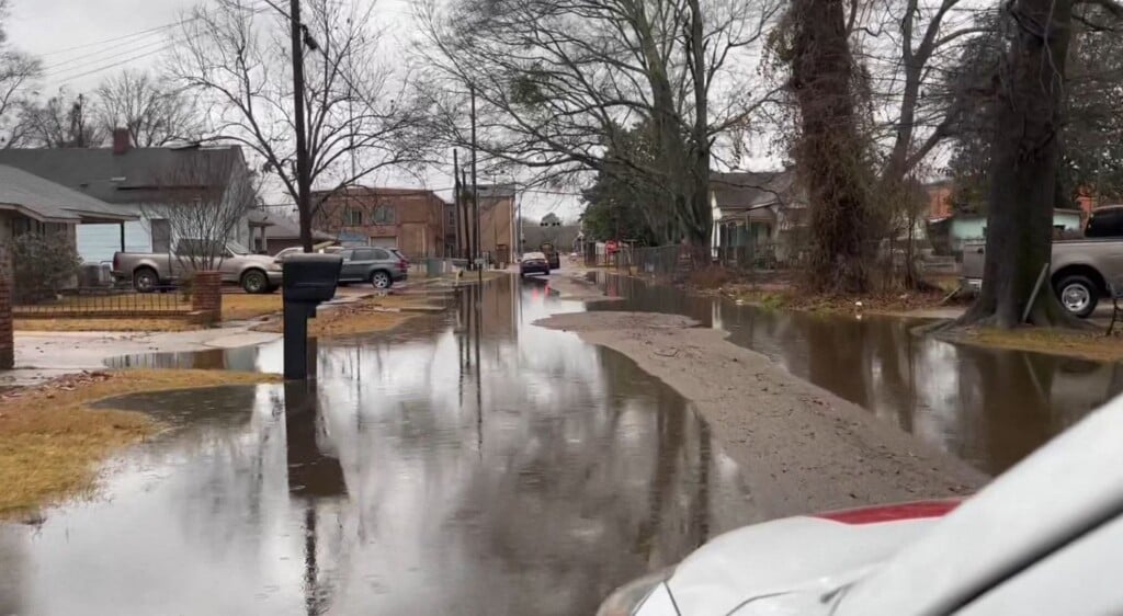 Columbus mayor wants federal funds to alleviate flooding problem