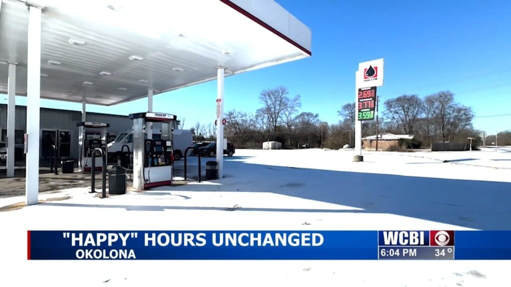 Braving The Storm: Okolona Gas Station Stays Open During Freeze