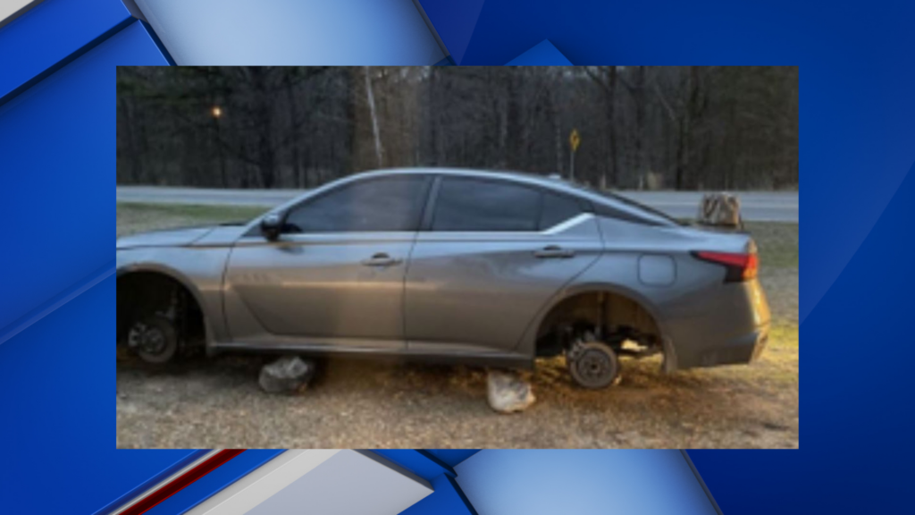 Reward offered in Carroll County for information on tire, rim thieves