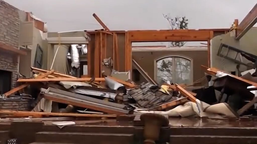 10 years later: Louisville reflects on impact of deadly tornado