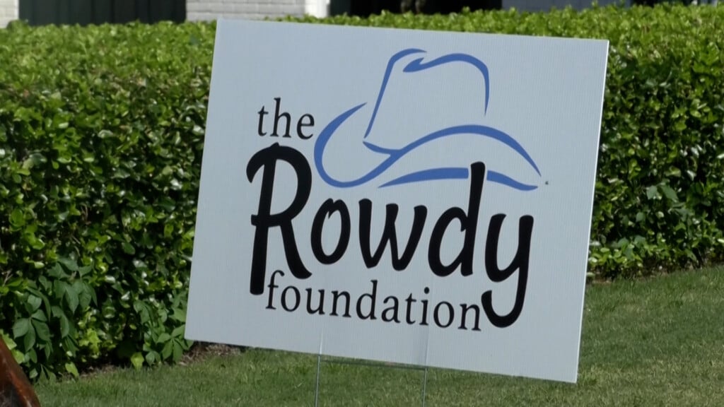 Rowdy Foundation hosts golf tournament for good cause