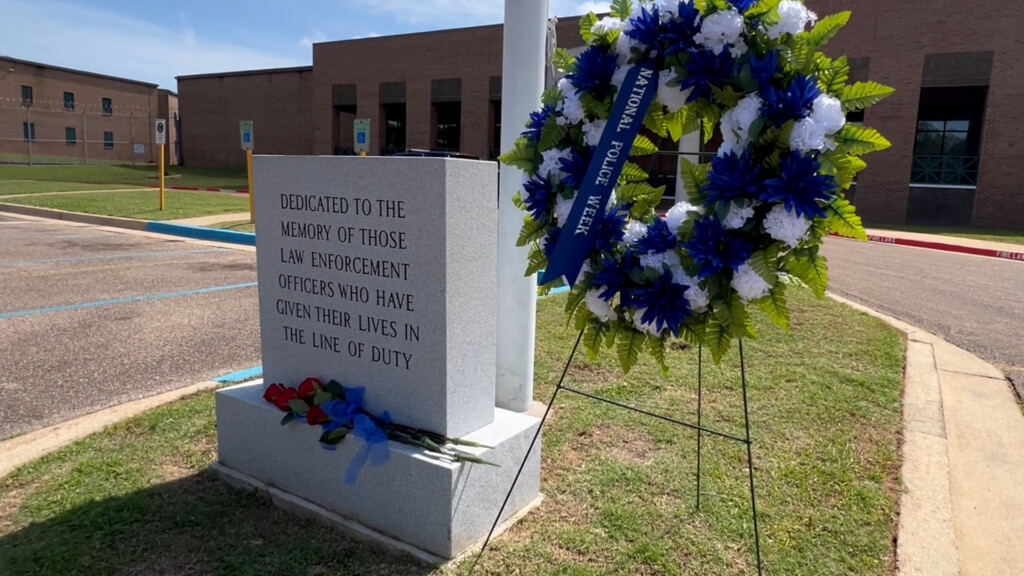 Lowndes County Sheriff's Department honors fallen law officers