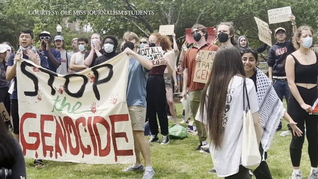 Video: Pro-Palestinian protest faces counter-protest at Ole Miss