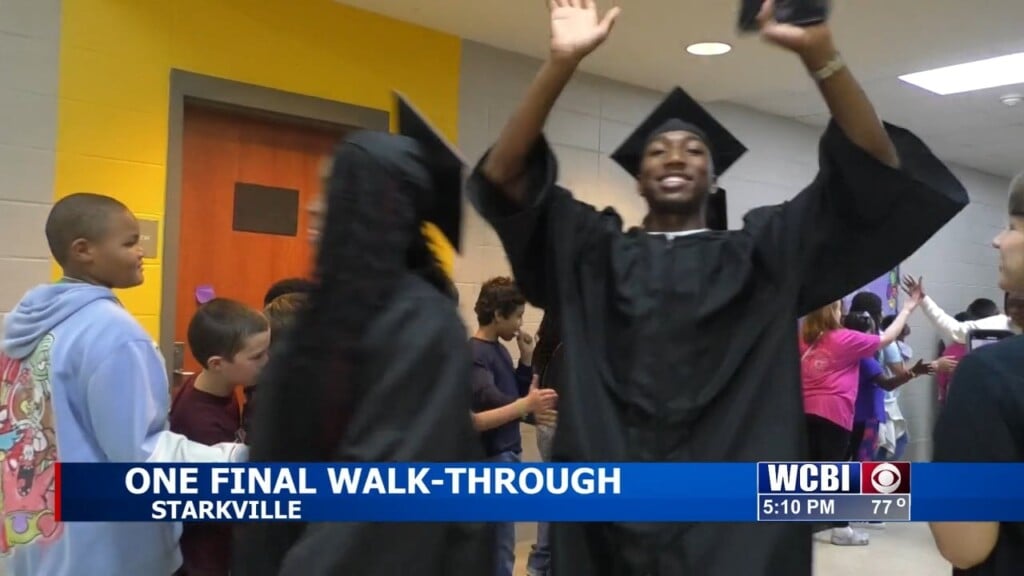Starkville High Seniors Take Final Stroll Through Elementary School Halls