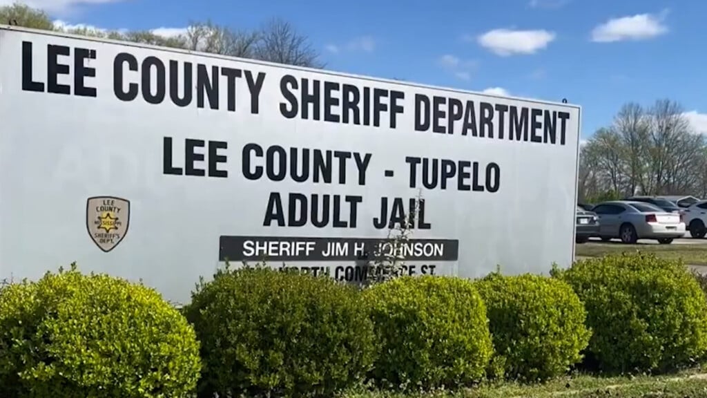 Supervisors move forward with new jail plans in Lee County