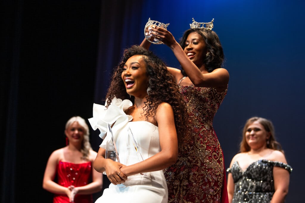 Sarah Randolph crowned as Miss MSU of Starkville