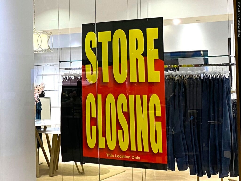 store closing