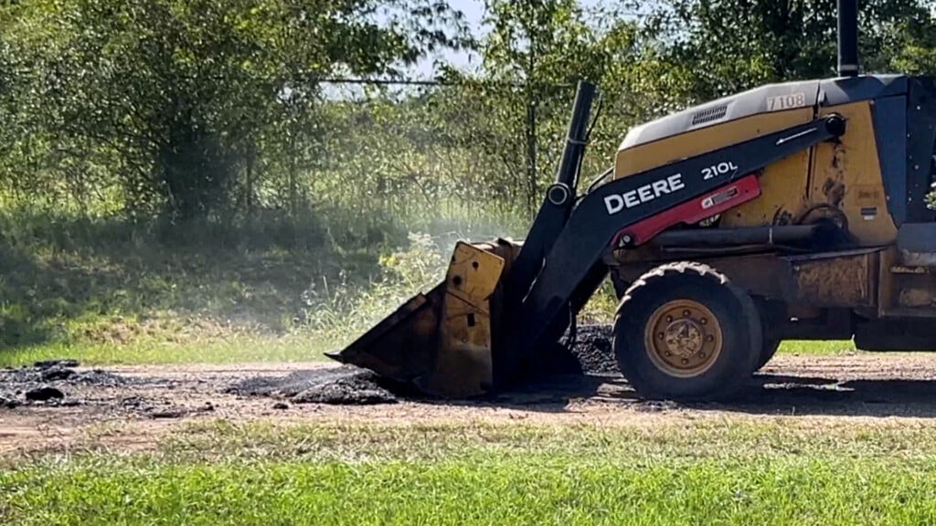 Road paving project continues in Columbus