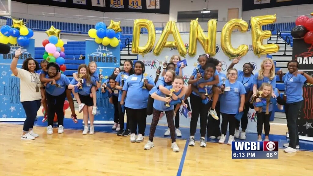 Pierce Street Elementary Hosts "dancing With The King"