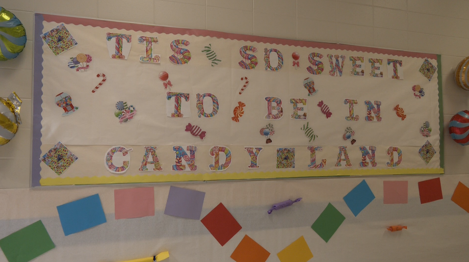 West Lowndes Elementary teachers compete in decorating contest