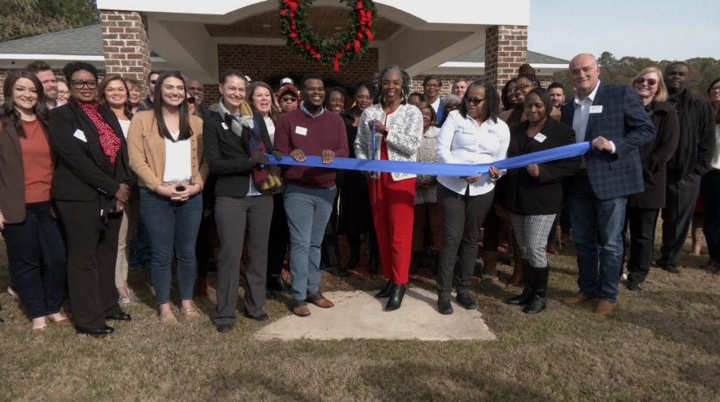 United Way hosts ribbon cutting ceremony for new headquarters